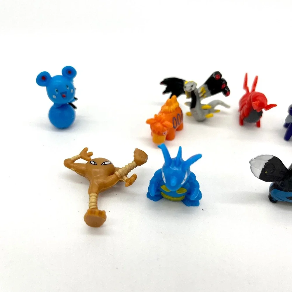 RL‎ Pokemon Mini Figures Lot of 12 Vintage Toy Collectibles